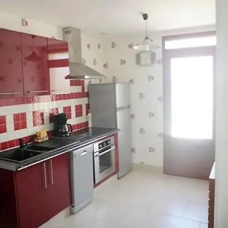 House Saint Palais Sur Mer - Maison Situee Rue Des Ecoles - Au Calme Holiday home *
